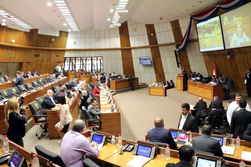 Diputados hicieron varias modificaciones al proyecto de presupuesto. Foto: Diputados Py.