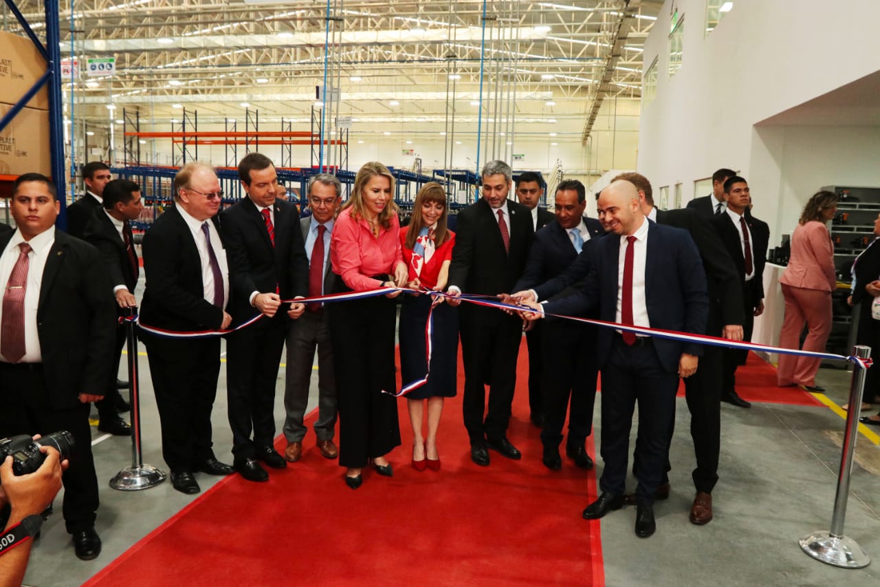 La planta industrial de autopartes Kromberg & Schubert Paraguay S.A. se situará en la ciudad de Luque. Foto: Presidencia Paraguay