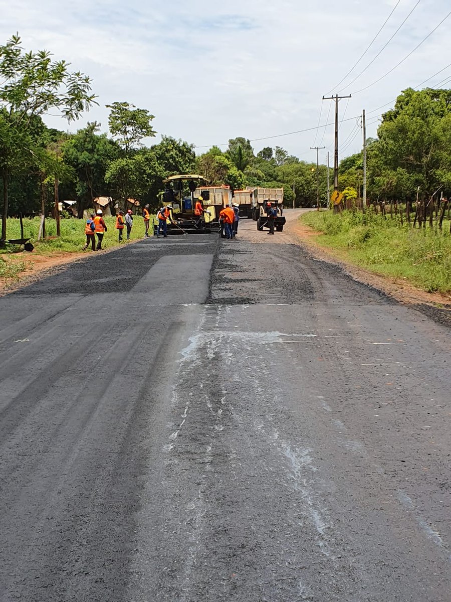 Varios proyectos son para pavimentación de rutas. Foto: MOPC