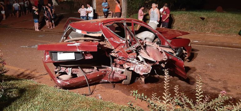 El niño quedó atrapado por varios minutos en la parte trasera del automóvil. Foto: Gentileza