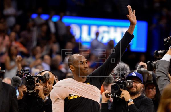 Paulo Coelho y Kobe Bryant escribían un libro que jamás saldrá a la luz