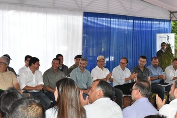 El encuentro se dio hoy en San Pedro. Foto: Diputados Py.