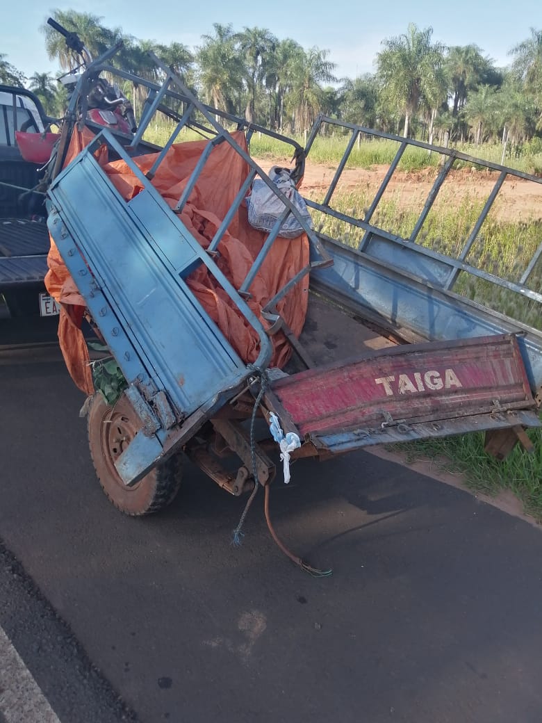Según el conductor del camión, la conductora del motocarro salió repentimente a su paso. Foto: Gentileza