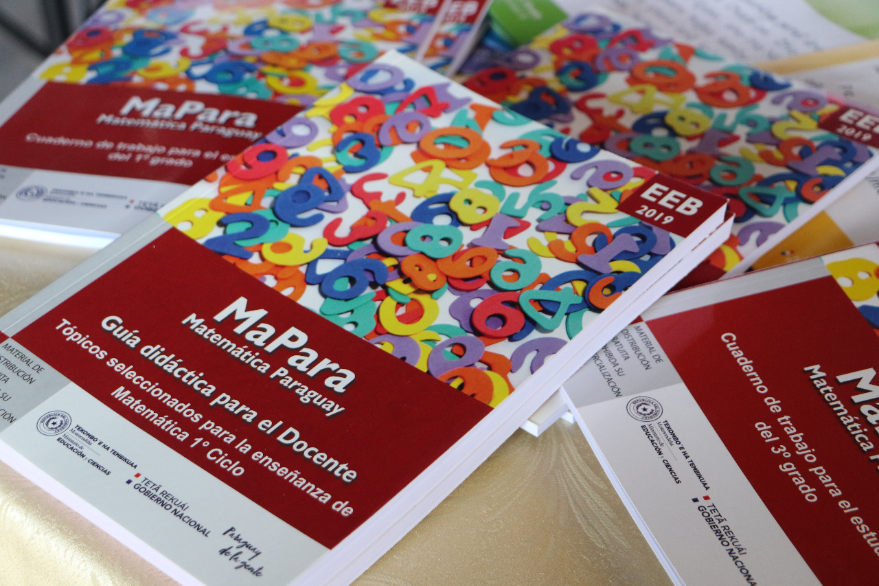 Se suspende la entrega de los libros MaPara hasta tanto se realicen las correcciones correspondientes. Foto: @MECpy