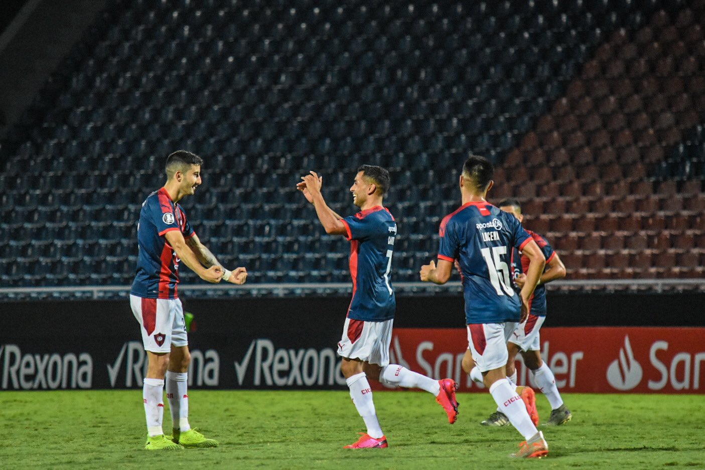 Cerro Porteño viene de eliminar al Universitario de Perú. Foto: @CCP1912oficial