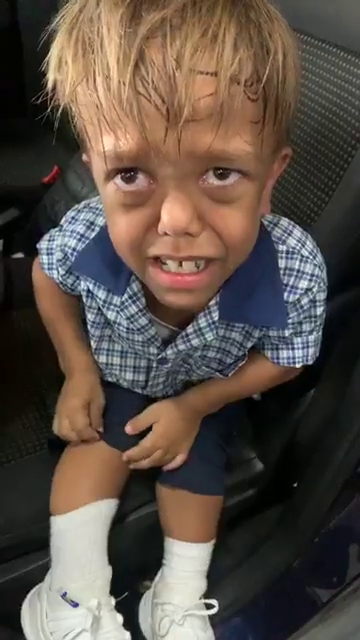 En el video se ve a Qaden Bayles llorando desconsoladamente por el bullying que sufre en su escuela. Él menor pide a su madre un cuchillo para suicidarse. Foto: Captura de video