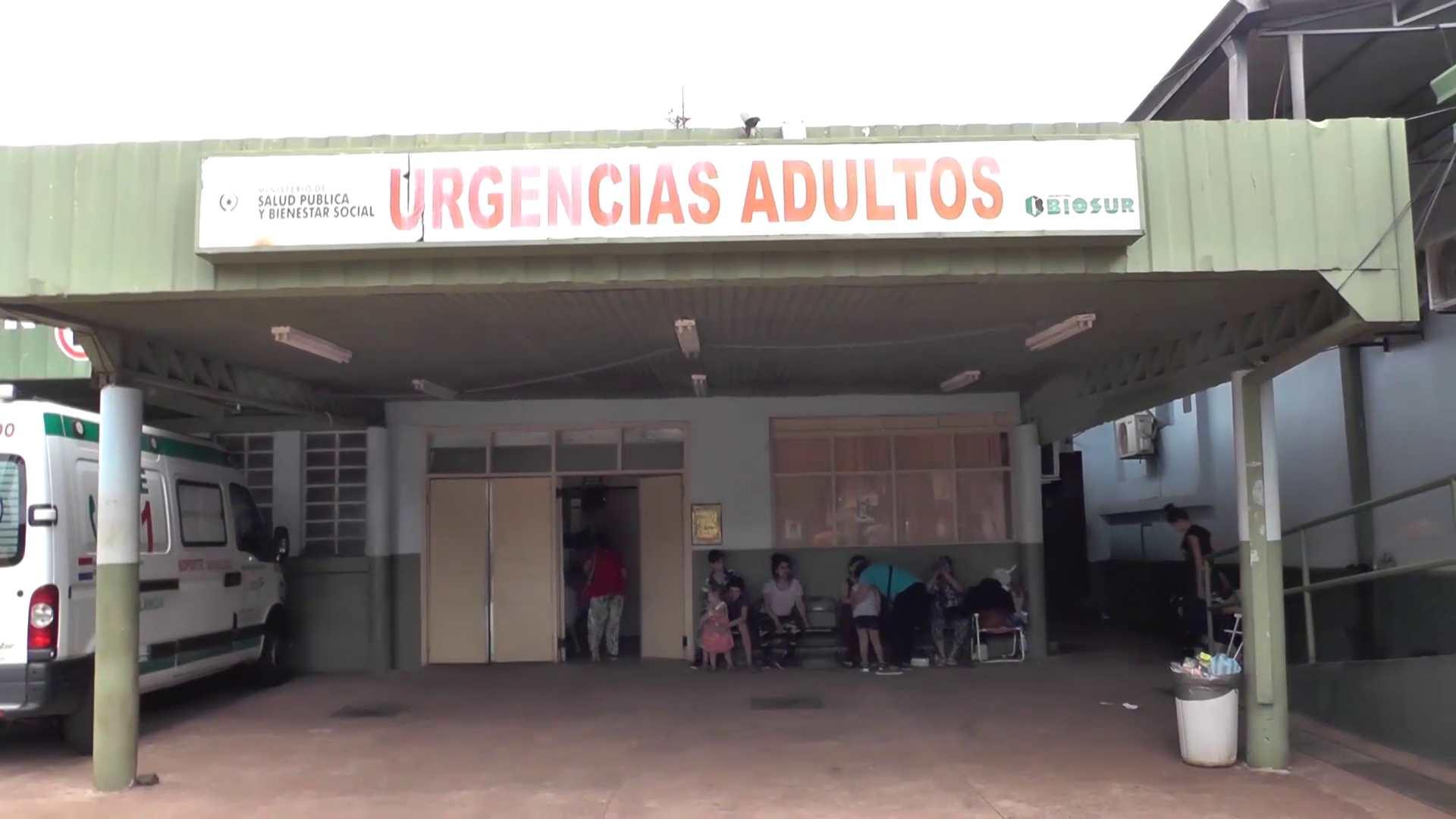 Fachada del pabellón de Urgencias del Hospital Regional de Encarnación.