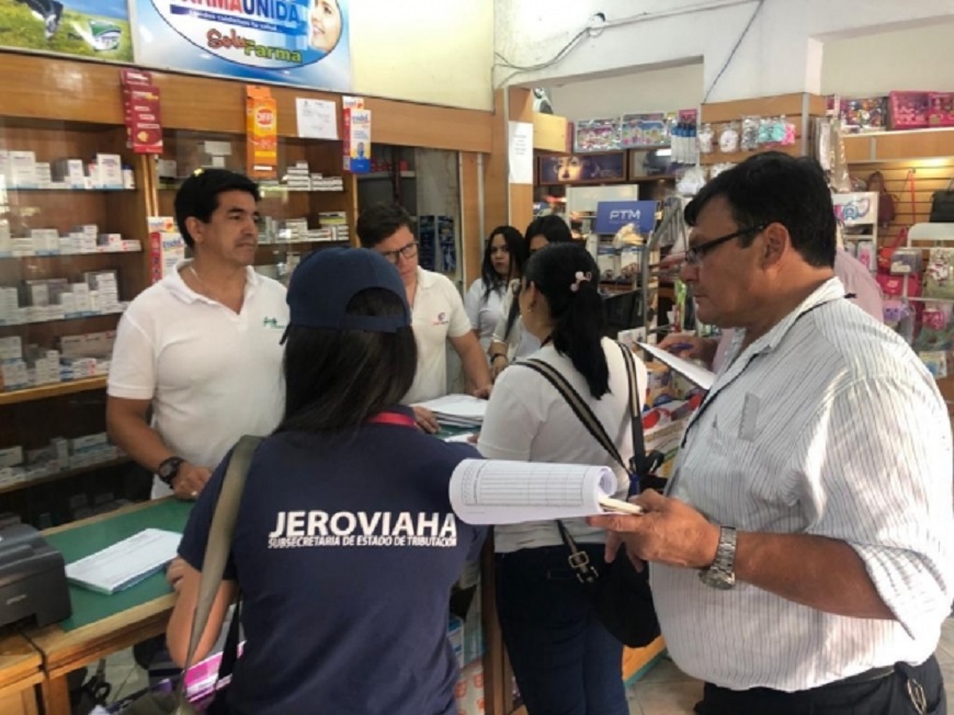 Instituciones estatales realizarán el control de los precios de los insumos relacionados a la pandemia del coronavirus. Foto: Ministerio de Salud