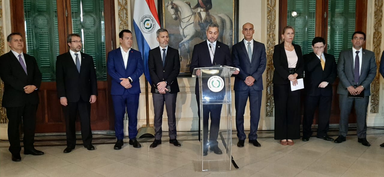 Conferencia de prensa del presidente de la República y sus colaboradores. Foto: Unicanal