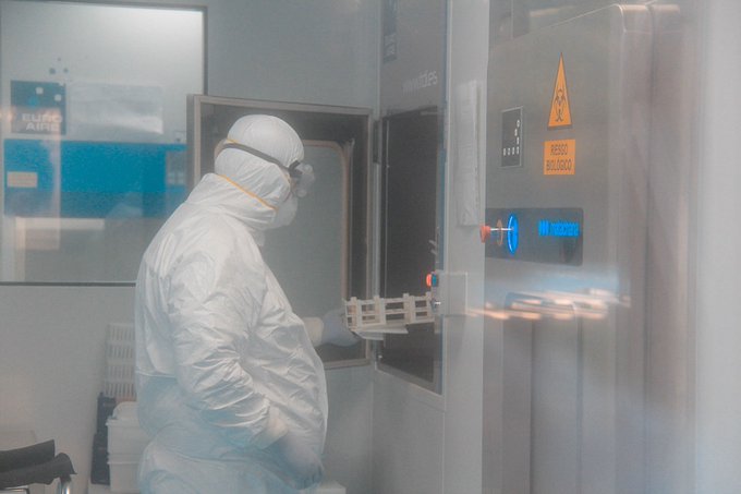 La dra. e investigadora Graciela Russomando asegura que el Ministerio de Salud podría realizar 1.000 análisis por día. Foto: Ministerio de Salud
