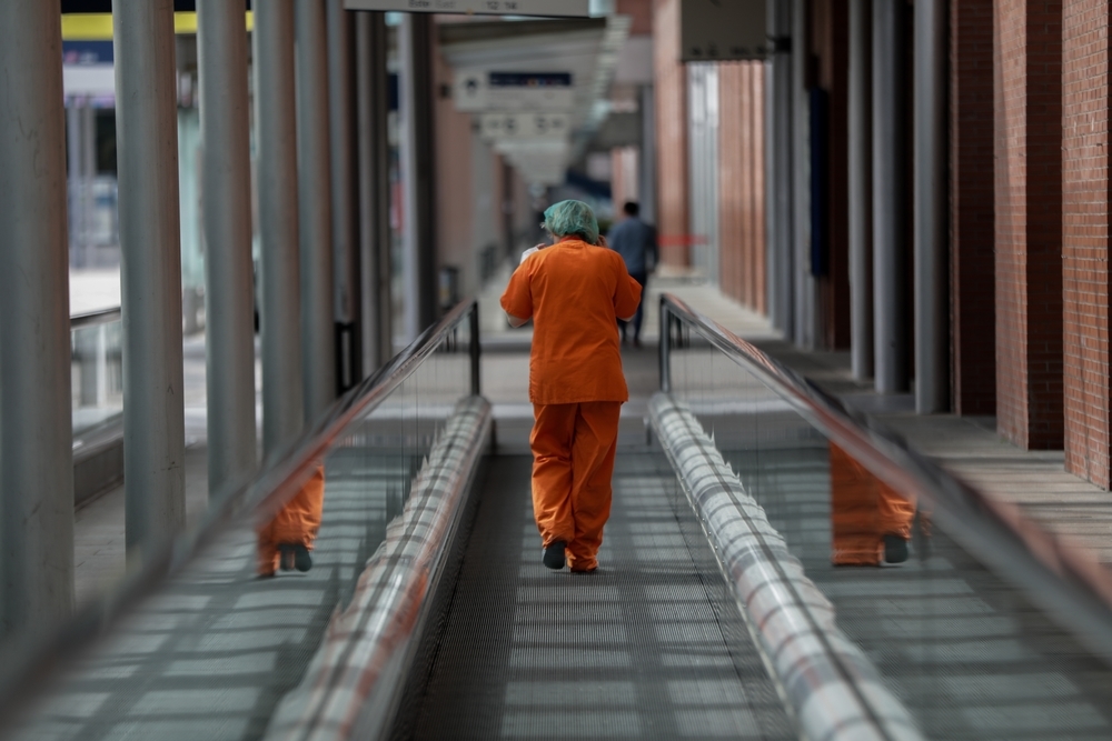 El número de fallecidos por día ha disminuido en España. Foto: Jesús Hellán