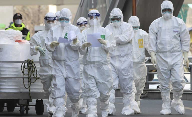 Más de 274.600 personas con Covid-19 han muerto en todo el mundo. Foto: AFP
