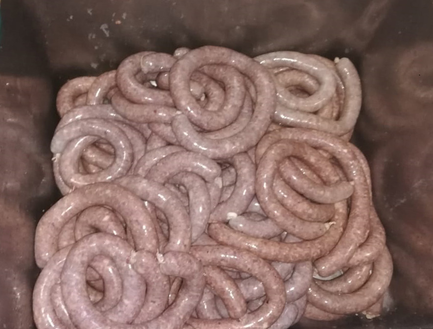 500 kilos mensuales de chorizo misionero son elaborados por los internos de la Penitenciaría Regional de Misiones. Foto: Ministerio de Justicia