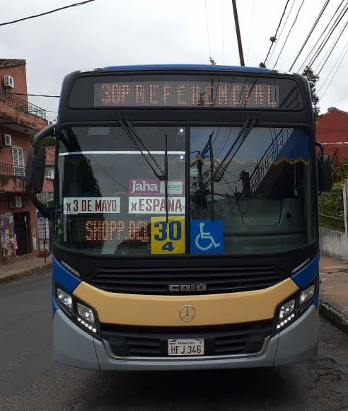 Actualmente la flota de buses está reducida. Foto: MOPC