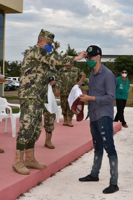 Los militares vienen apoyando los trabajos en los albergues.
