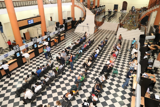 Interior del edificio de la SET.
