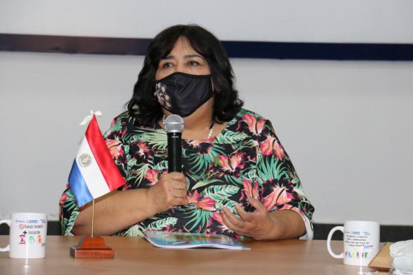 Ministra de la Niñez y Adolescencia, Teresa Martínez.