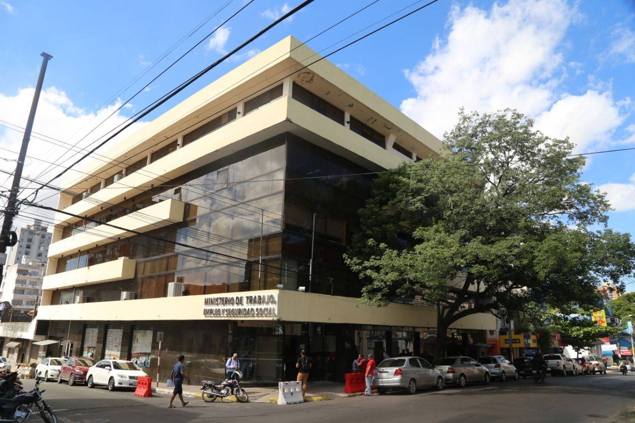Fachada del Ministerio de Trabajo.