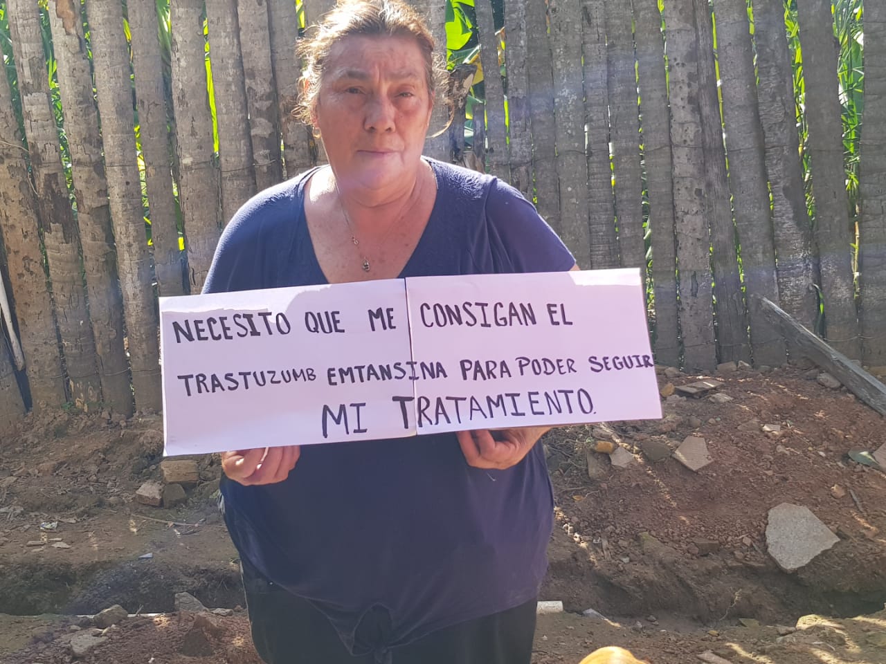 Algunos pacientes no pudieron llegar hasta la capital y expresan su pedido desde su lugar de residencia. Foto: @ApacfaP