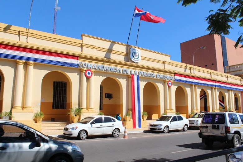 Fachada de la Comandancia de la Policía Nacional en Asunción.