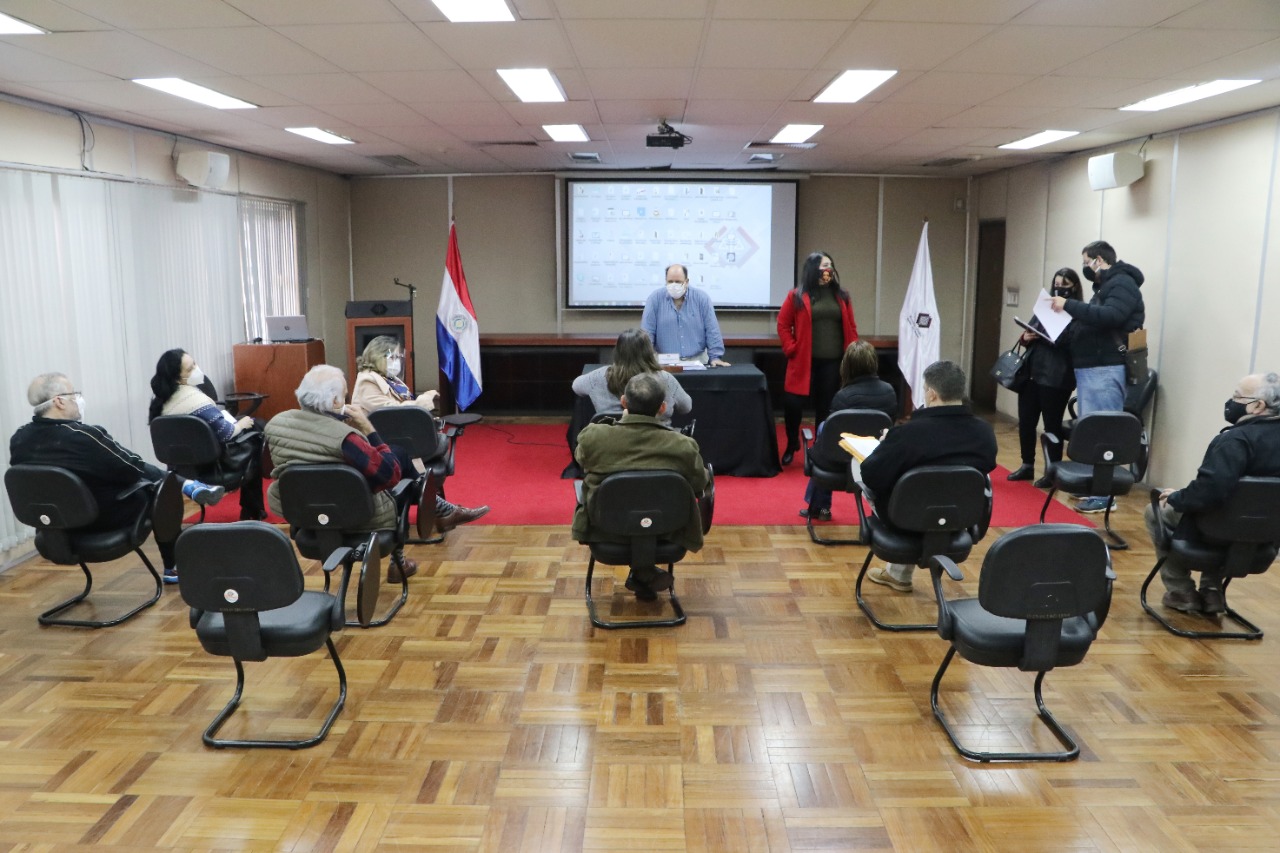 Reunión de la Junta Médica presidida por el Dr. Lemir, en la sede de la Fiscalía.