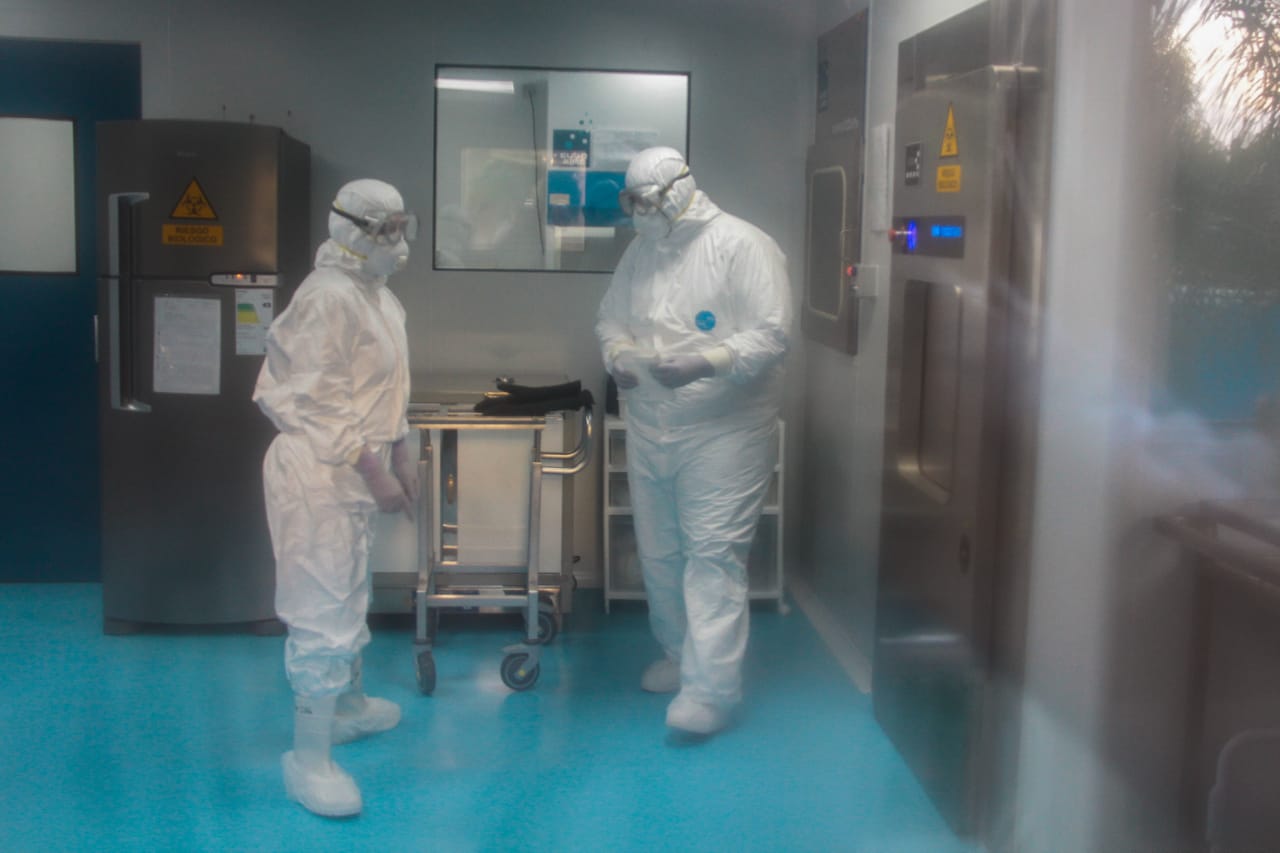 Actualmente se dispone de insumos para muestras Covid-19 solo para 15 días más. Foto: Agencia IP