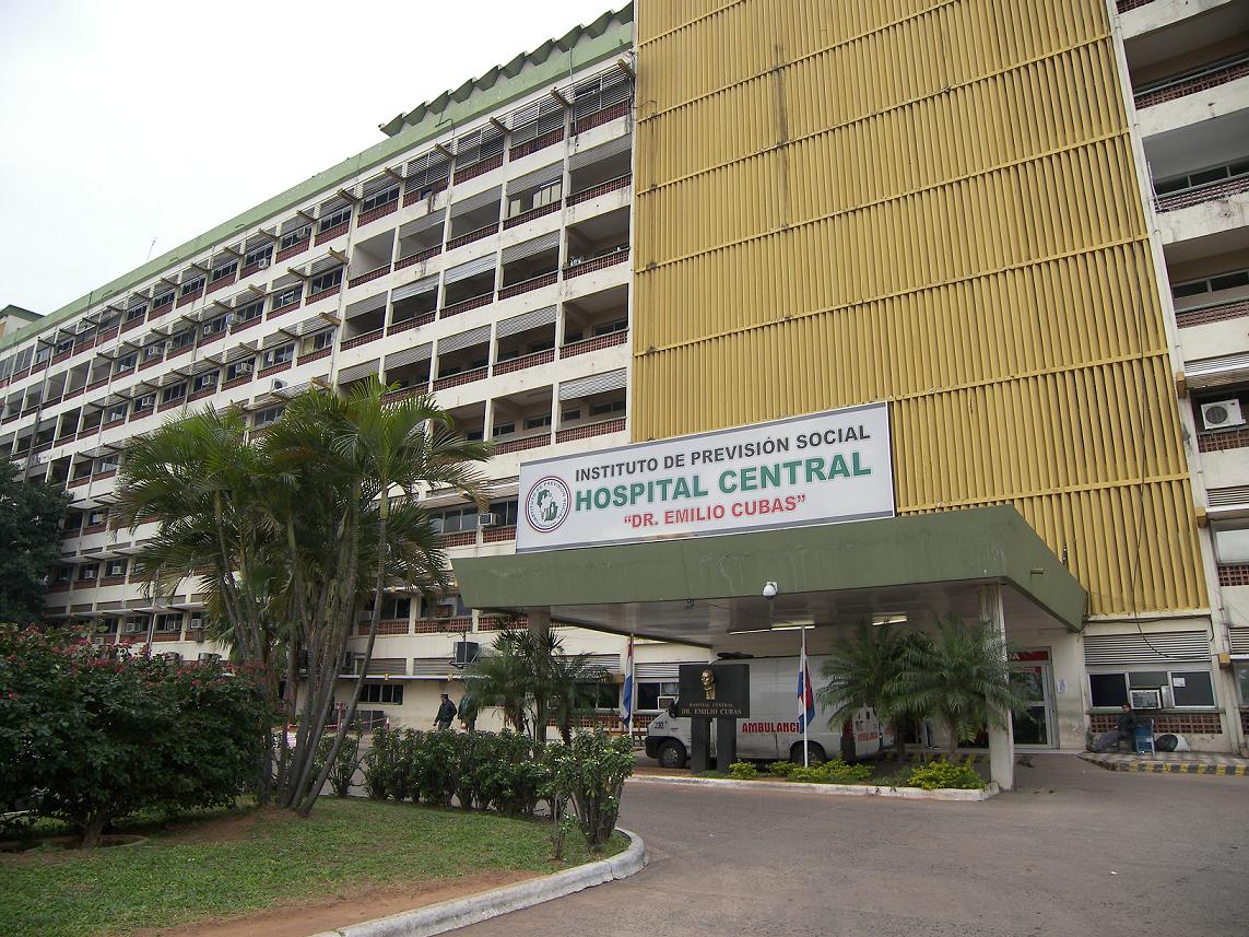 Fachada del Hospital Central de IPS
