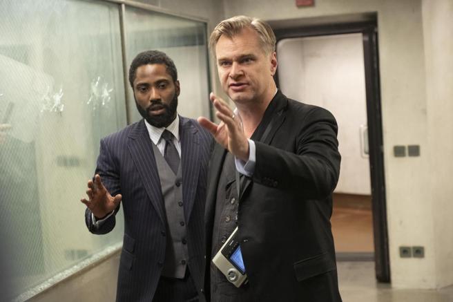 David Washington y Christopher Nolan en el rodaje. Foto: La Vanguardia