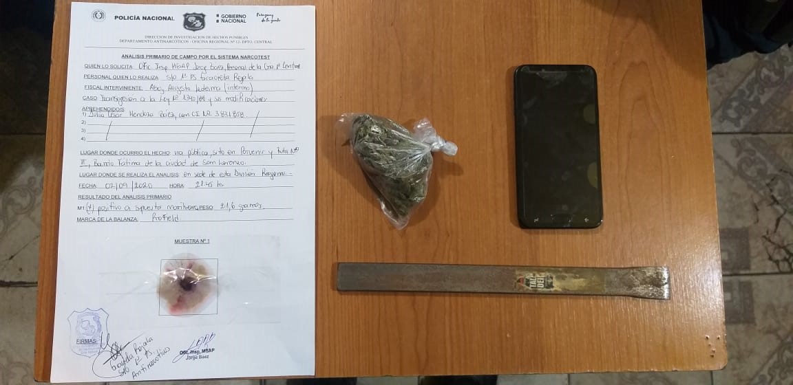 En poder del detenido fue hallado un cortahierro y una porción de marihuana. Foto: Gentileza