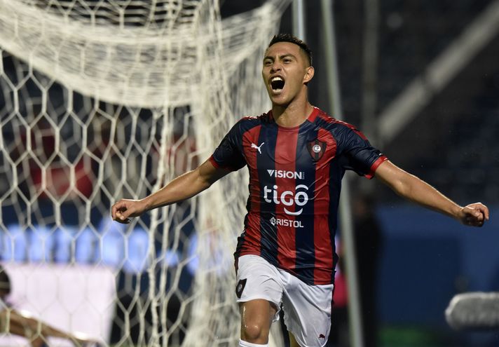 Jugador de Cerro y ahora de la Albirroja, Ángel Cardozo Lucena.