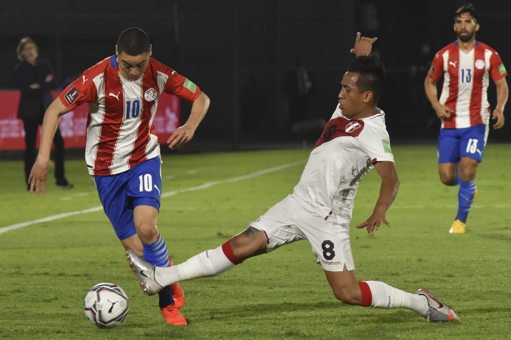 El partido de Paraguay vs. Perú resultó en un empate 2-2. Foto: AFP