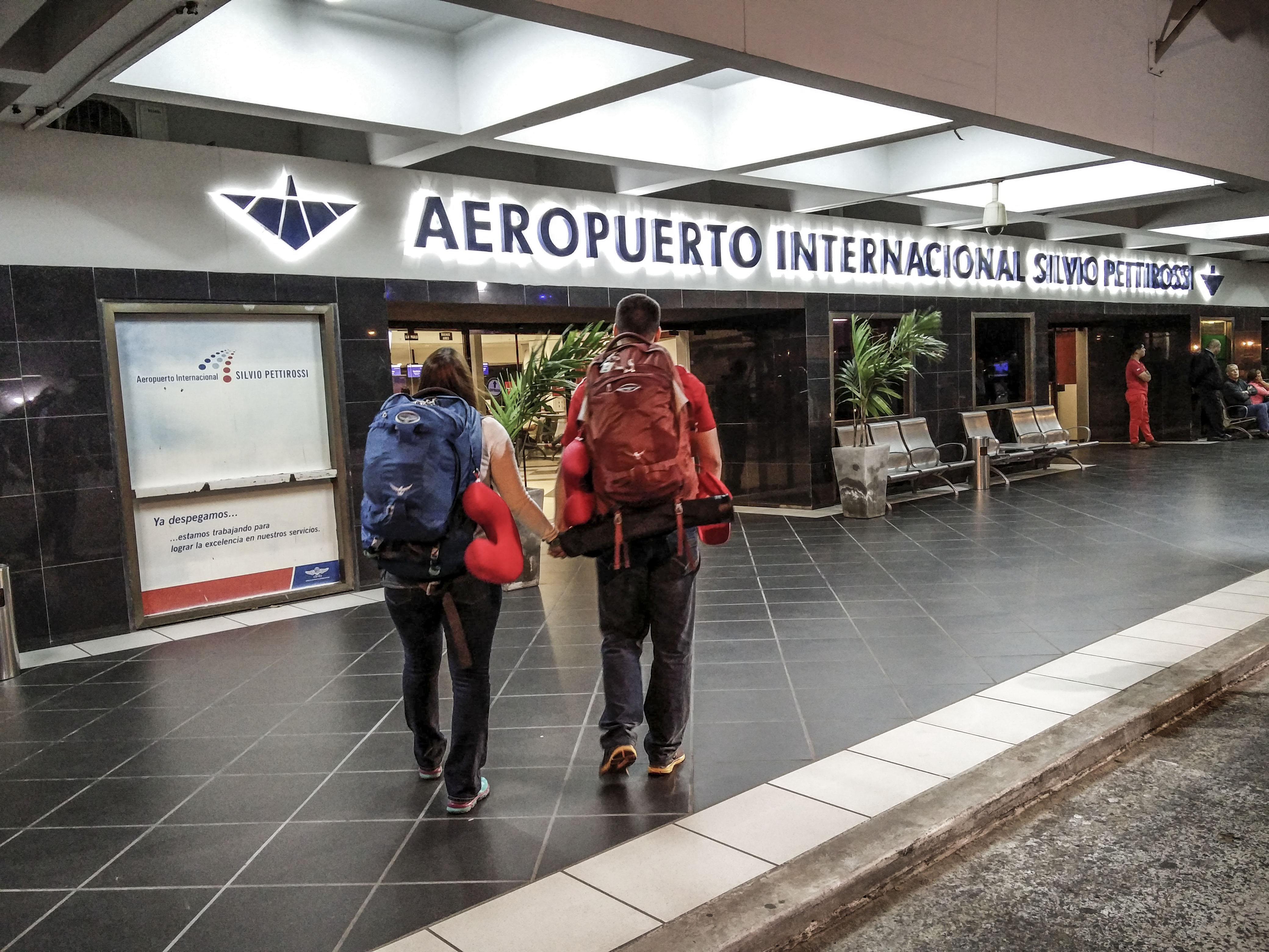 Desde mañana se retomarán las actividades en el Aeropuerto Internacional Silvio Pettirossi. Foto: Radio Nacional.