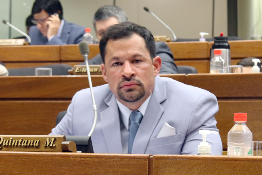 diputado con permiso, Ulises Quintana.