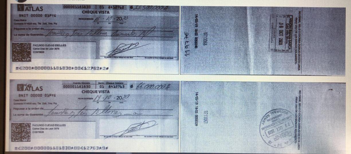 Estos son cheques pertenecientes al talonario robado. Foto: Gentileza.
