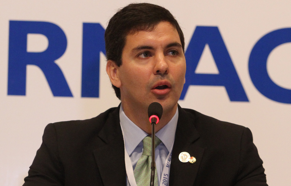 Santiago Peña, economista y exministro de Hacienda. Foto: Agencia IP.