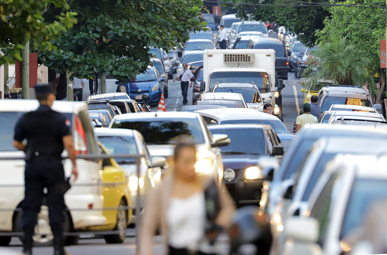 Tránsito vehicular.