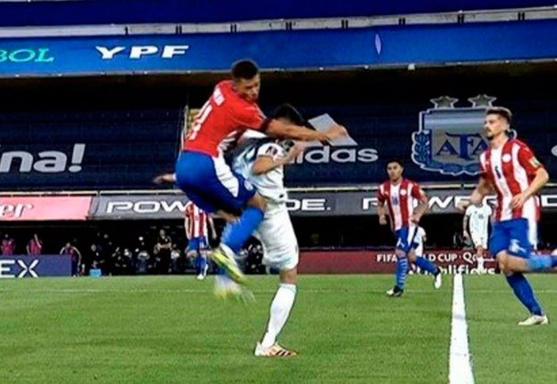 Momento de la lesión de Exequiel Palacios