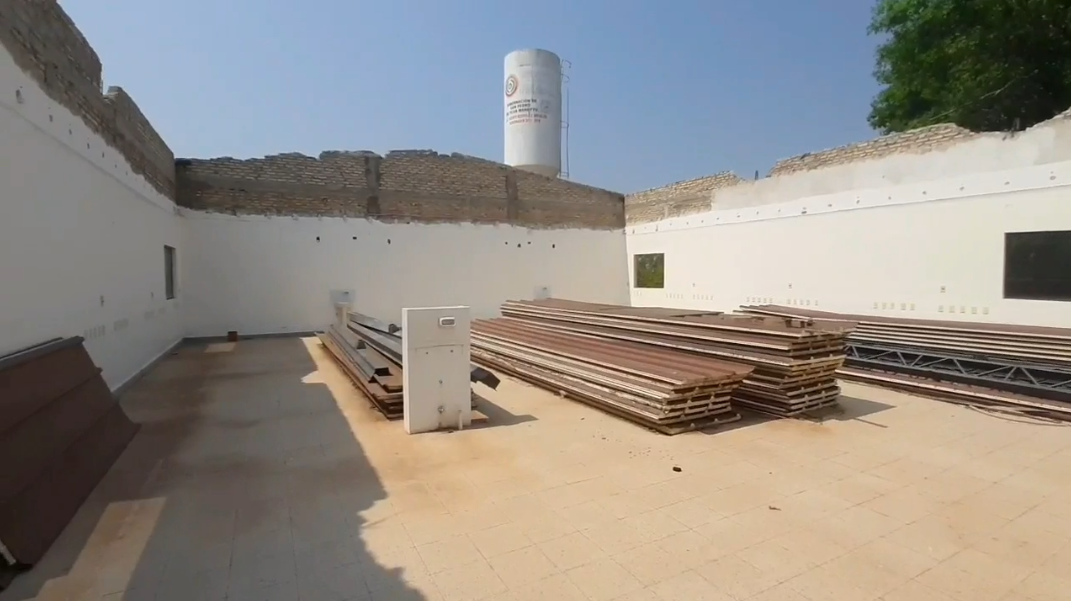 Obras en el Hospital Regional de San Pedro están paradas hace dos años, denuncian. Foto: Captura de video / Lorenzo Agüero, corresponsal de la zona del Grupo JBB.
