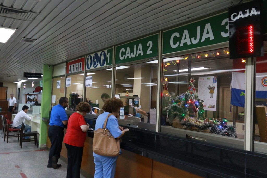 Cobro de impuestos en la ciudad de asunción.