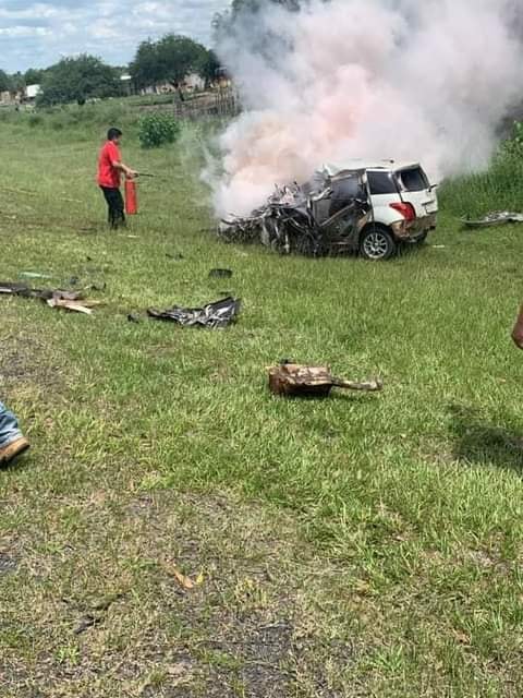 En el camino, el automóvil fue a envestir contra un camión ocasionando un accidente fatal que terminó con la vida de Hugo Ibarra. Foto: gentileza.