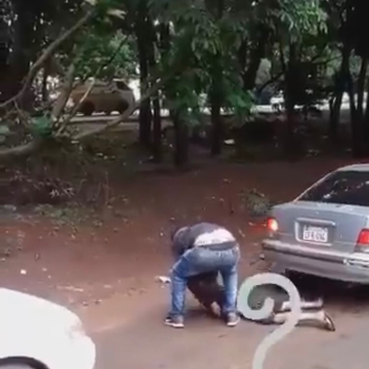 Buscan al hombre que golpeó a un niño en Ciudad del Este