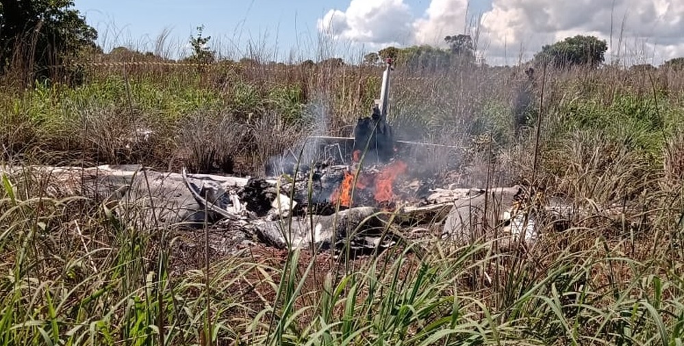 Cuatro futbolistas y el presidente de un club mueren en accidente aéreo