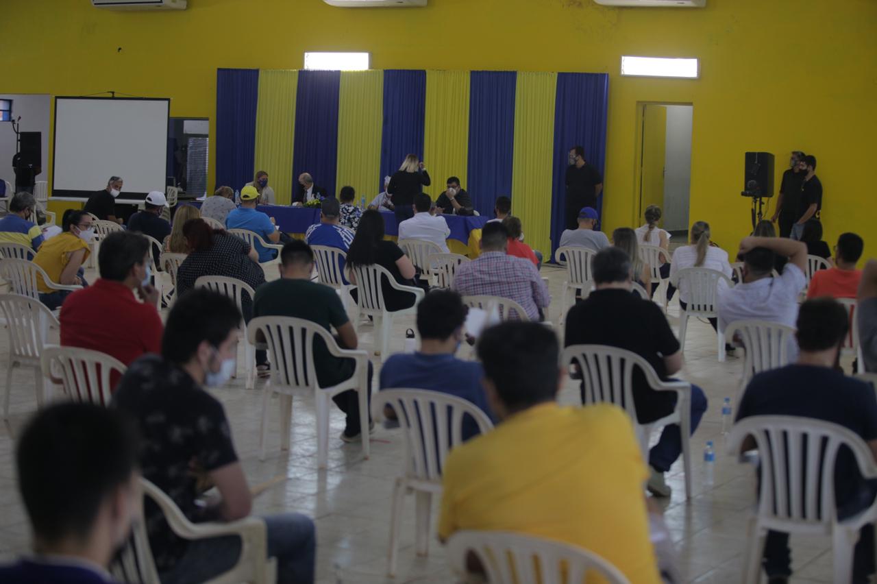 Incidentes y destrozos tras asamblea del Sportivo Luqueño