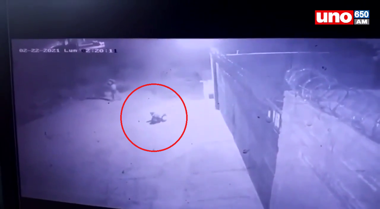 Momento en el que se produce la explosión del artefacto electrónico. Foto: imágenes del circuito cerrado.