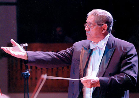Maestro florentín Giménez en concierto. Foto: Agencia IP.