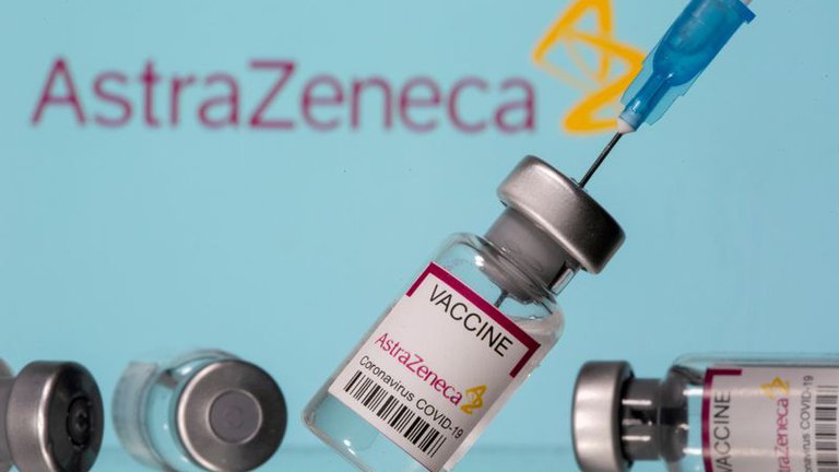 Ensayos clínicos realizados en USA declaran un 79% de eficacia en la vacuna AstraZeneca. Foto: Reuters.