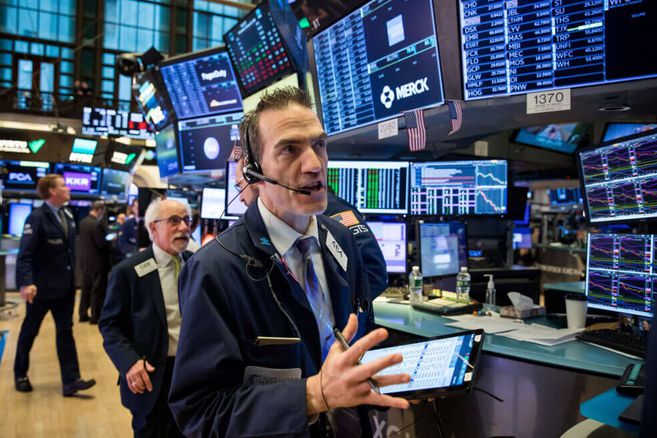 Las tasas impositivas federales para los inversionistas podrían ser de hasta 43,4 %. Foto: Agencia Bloomberg