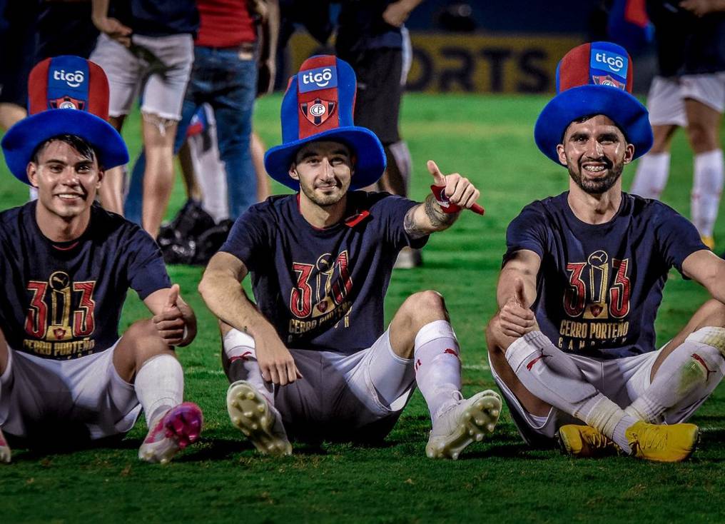 Santiago Arzamendia y Mathias Villasanti, continúan en Cerro Porteño. Foto: @CCP1912oficial