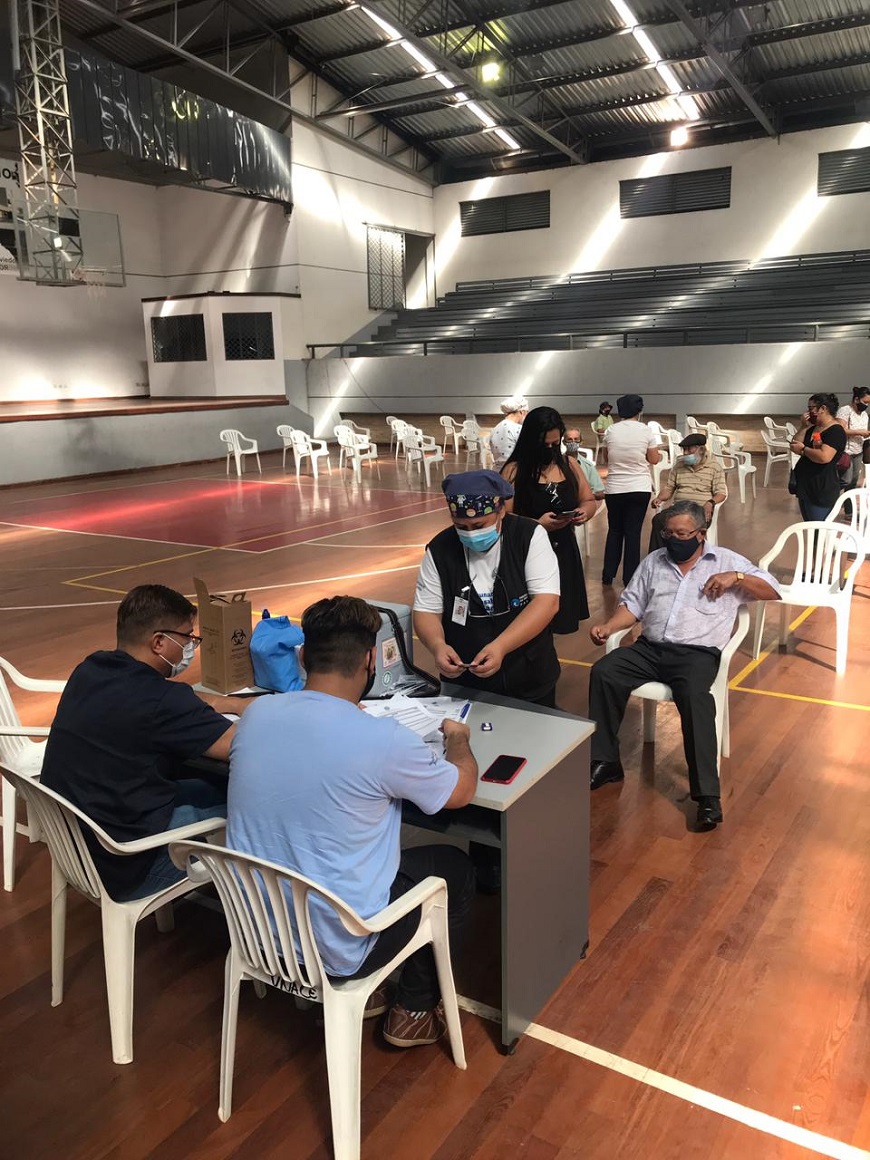 80 centros de vacunación contra el Covid-19 fueron habilitados en el país. Foto: Ministerio de Salud.