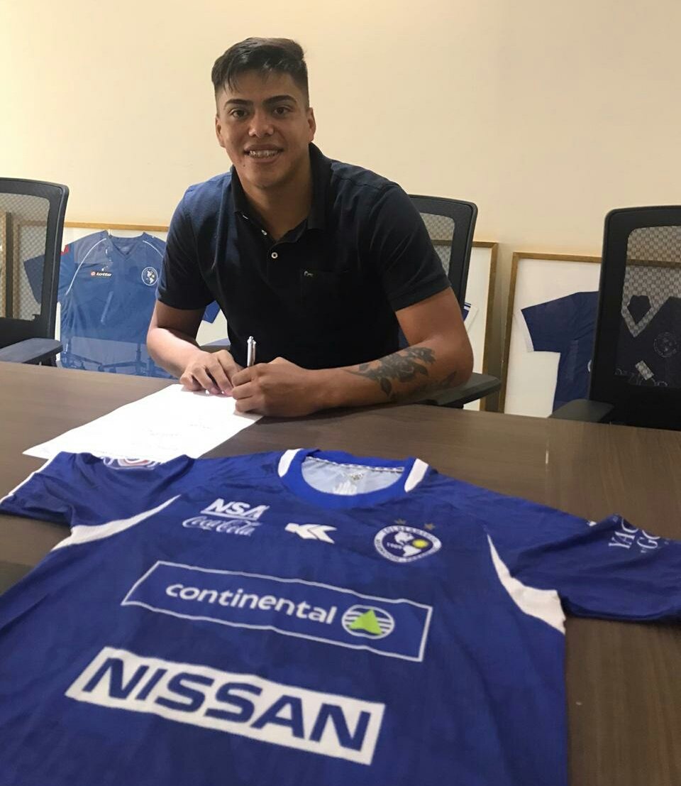 Sol de América rescindió contrato con Pablo Meza